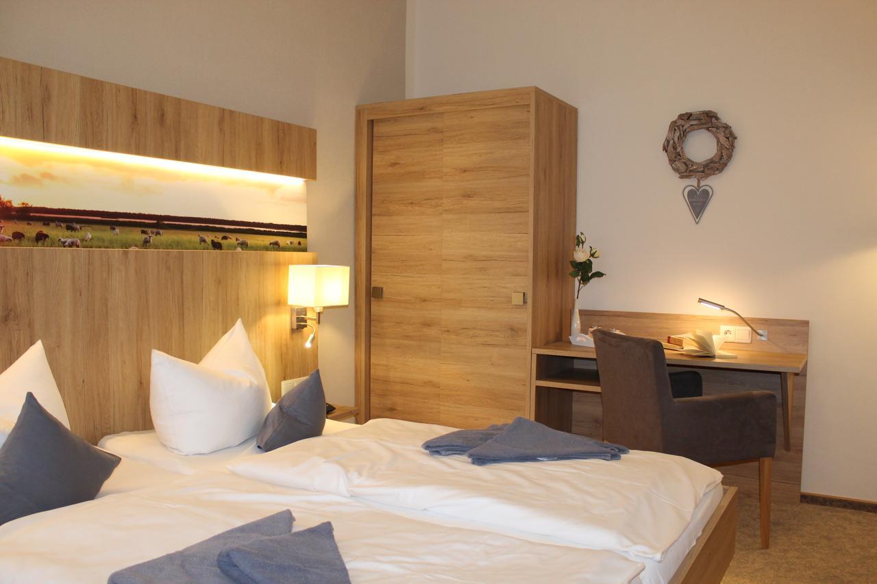 Ferien- Und Wellnesshotel Waldfrieden Hitzacker Esterno foto