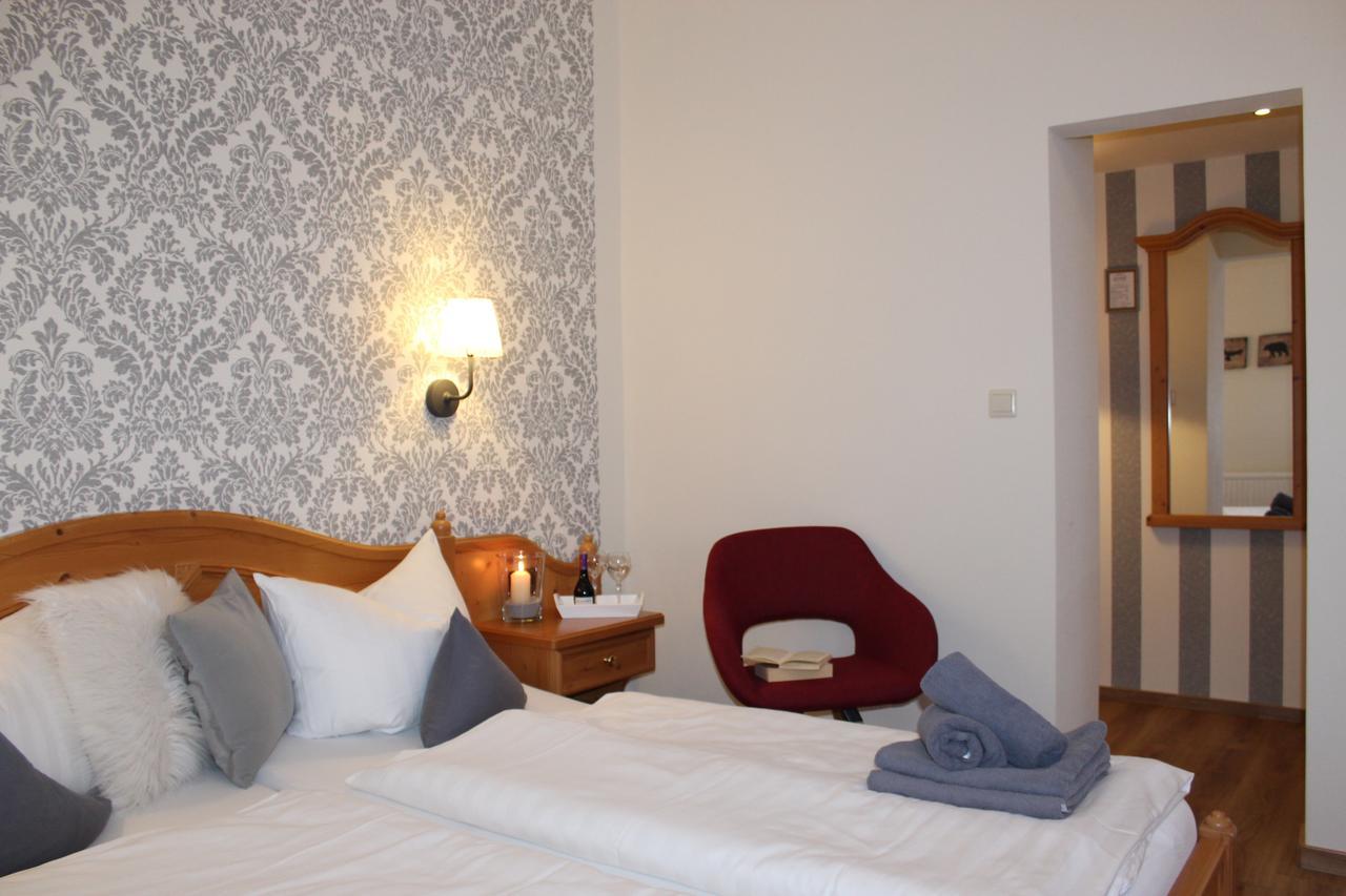 Ferien- Und Wellnesshotel Waldfrieden Hitzacker Esterno foto