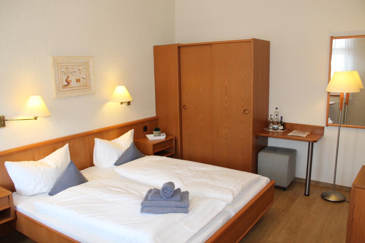 Ferien- Und Wellnesshotel Waldfrieden Hitzacker Esterno foto